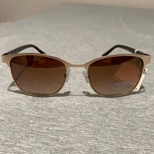 Oscar women’s sunglasses NWT